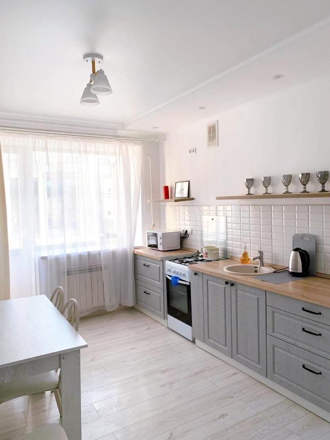 Sunny Home Uralsk Luaran gambar
